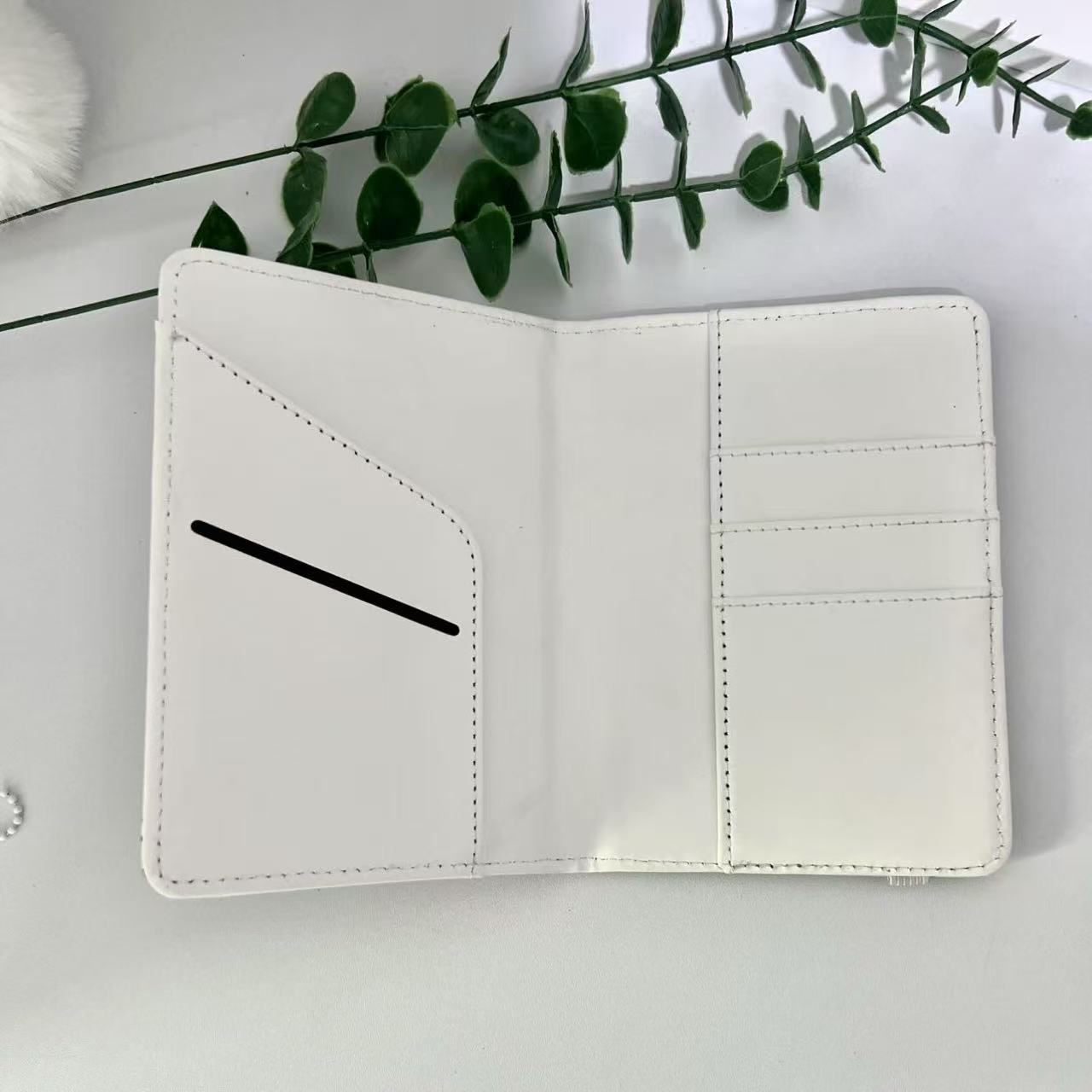 Wholesale Supply of Silver Leather Short Passport Holder Passport Document Bag Passport Book