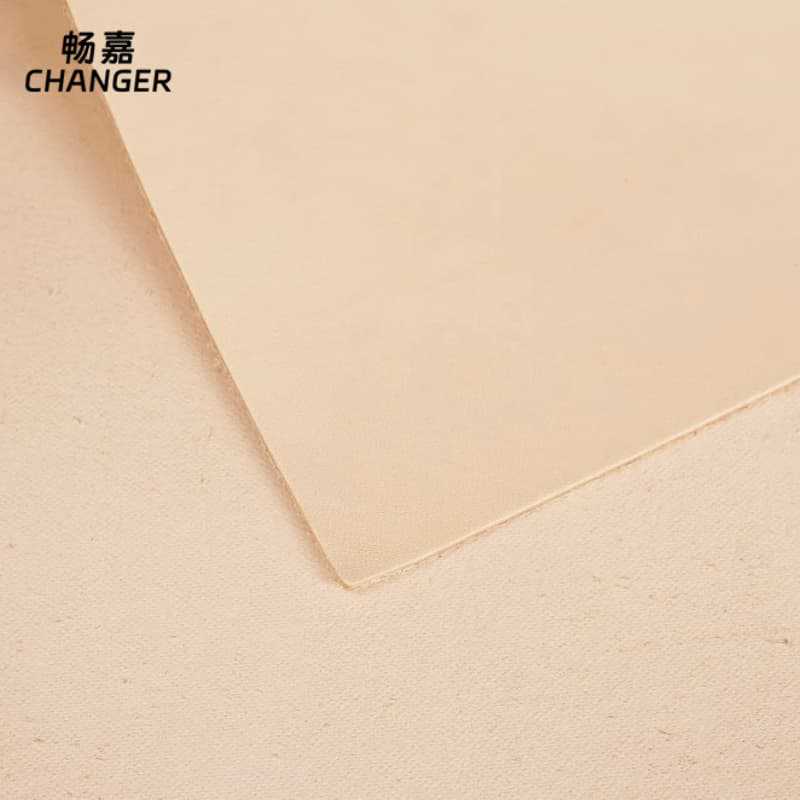 Original Color Imported Vegetable-Tanned Leather, Grade a First Layer Cowhide Saddle Leather Belt, Handmade Bag, Genuine Leather Manufacturer, Tree Paste Leather