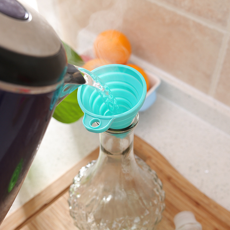 Mini Funnel Telescopic Silicone Oil Funnel Portable Kitchen Liquid Split Oil Funnel Oil Pot High Temperature Resistant Funnel