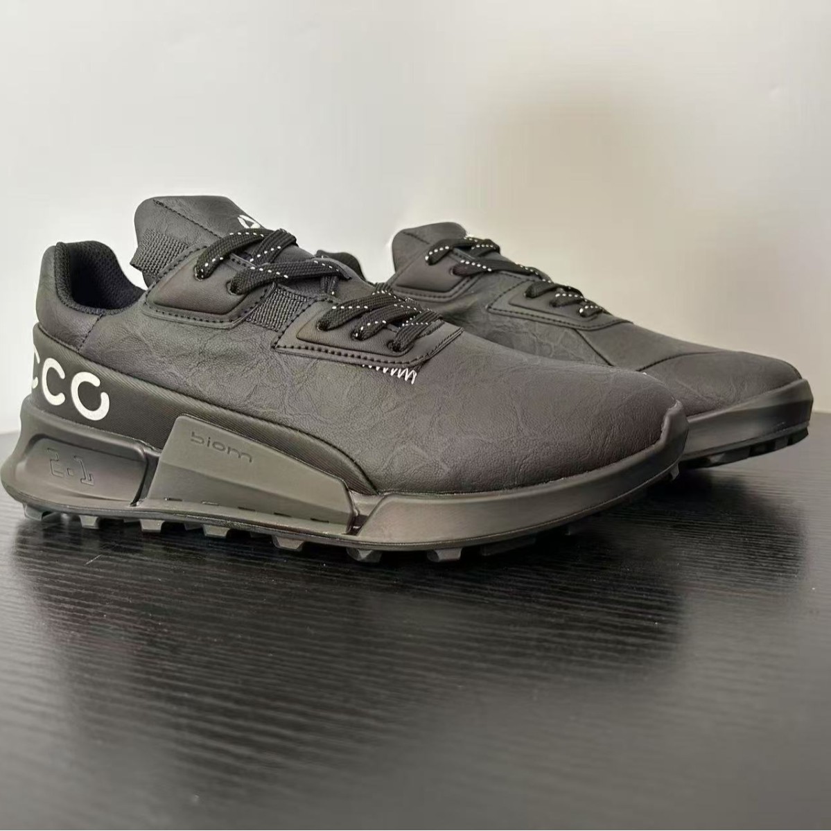 Lightweight Non-slip Running Shoes Wear-resistant Sports Shoes 25th Anniversary Leather Walking Shoes Men's Casual Shoes