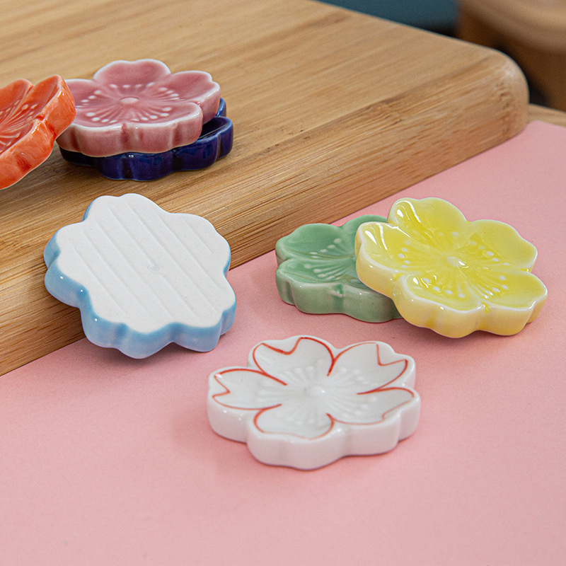 Plum Blossom Chopstick Holder suit