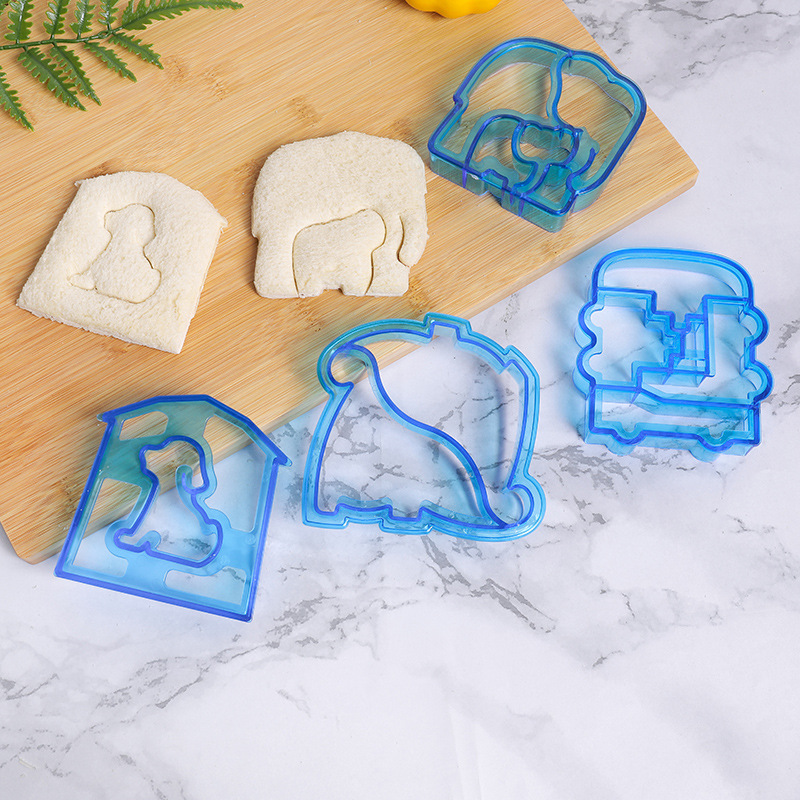 DIY mold toast bread cutting household food and play plastic toast cutting animal puzzle Bento mold cross-border wholesale