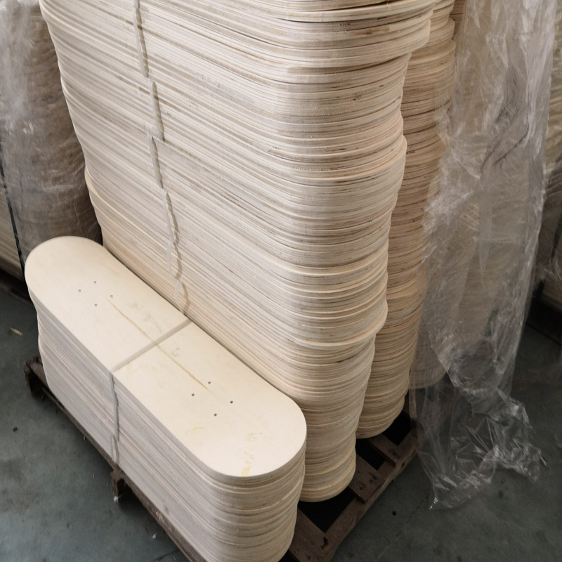 Factory Direct Supply of Children's Skateboard Maple Wood Board 2406 Maple Board Original Board 3108 Maple Wood Spot Wholesale