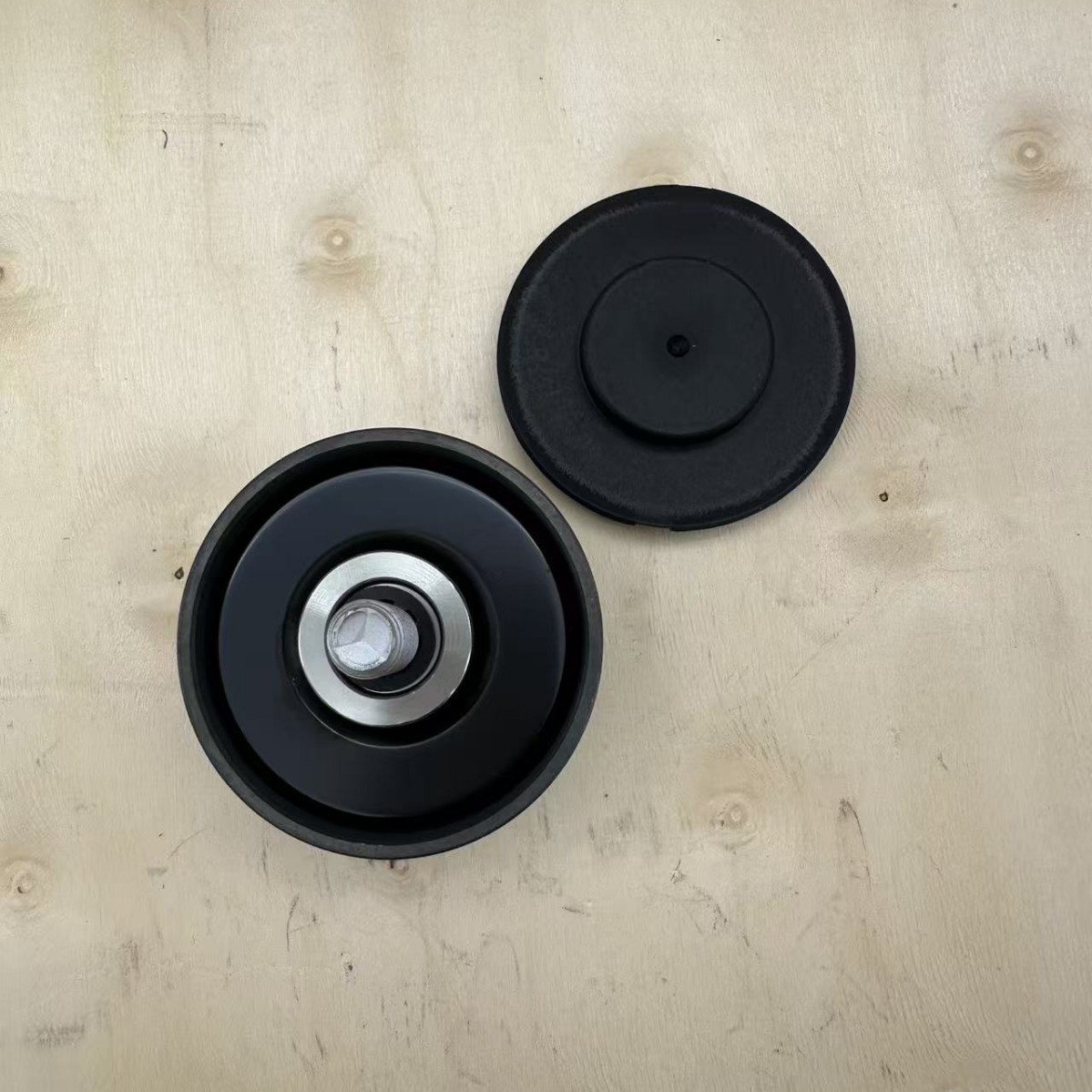 Sinotruk Mc11 Mc13 Idler Wheel Man D20 D26 202V95800-6098 Idler Wheel Tensioning Wheel