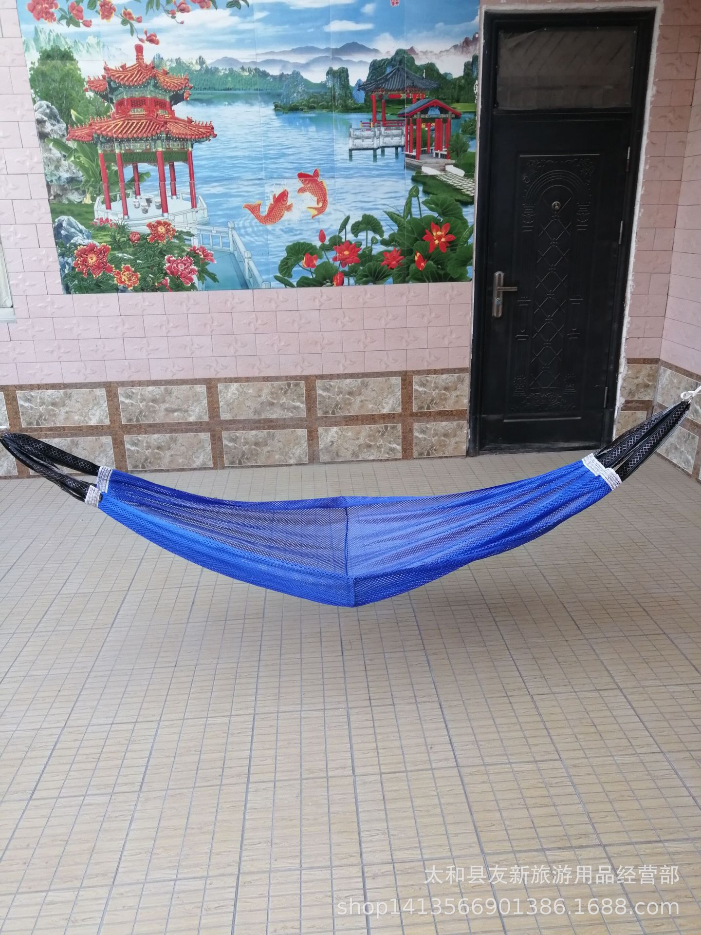Outdoor Hammock Ice Hammock Leisure Travel Hammock Easy to Carry Indoor Hammock