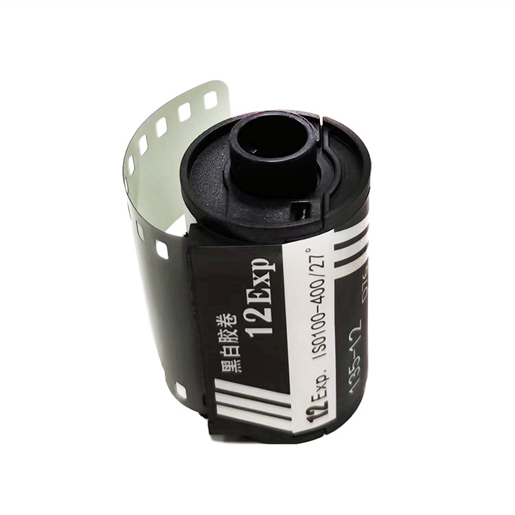 135 черно-белая пленка 12Exp