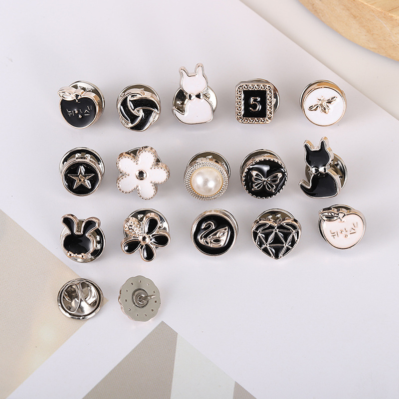 Korean-style detachable anti-exposure buckle shirt seamless decorative chest pin buckle wholesale invisible plastic adjustable nail-free buckle