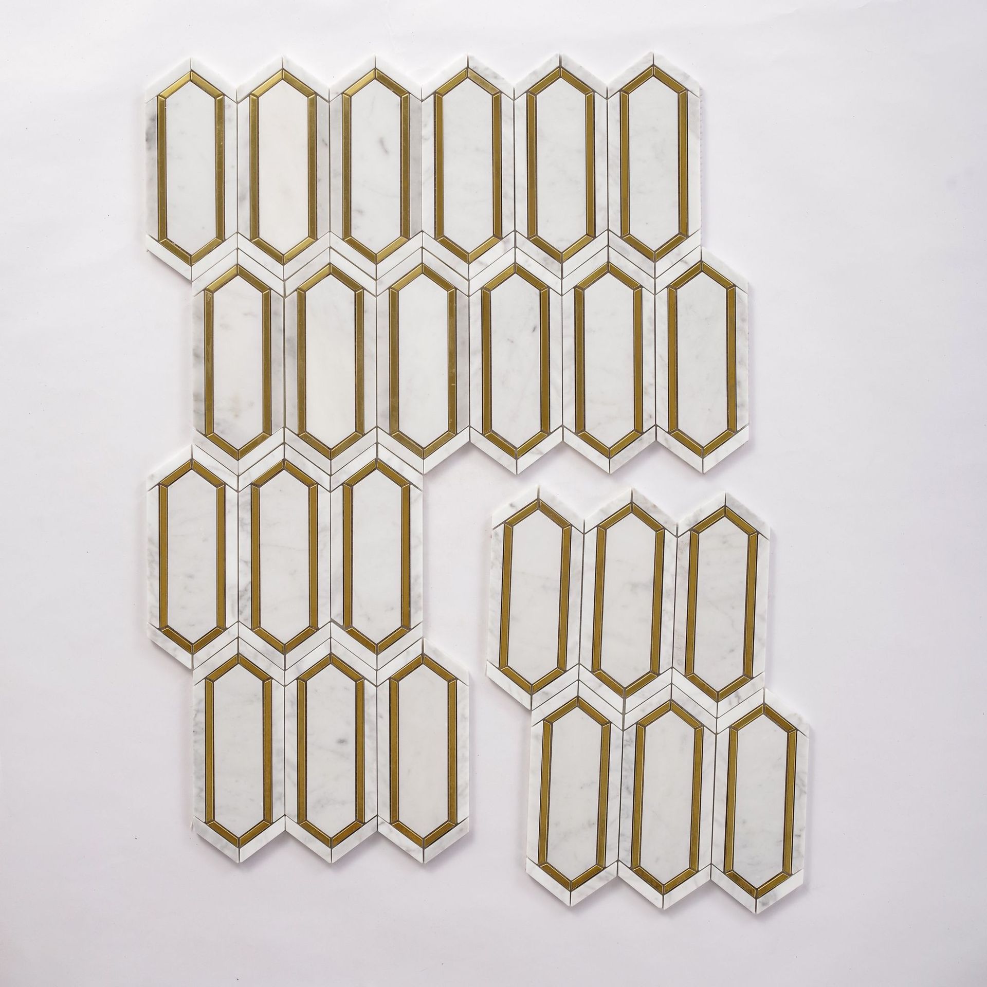 Marble Mosaic Tiles for Villa Bathrooms, Kitchens, Clubs, Bar Counters, Floor Tiles, Wall Tiles, Light Luxury with Metal Edges