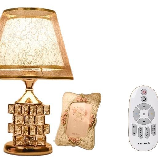 European-style Crystal Table Lamp Bedroom Bedside Lamp Household Simple Modern Warm Romantic Wedding Decorative Bedside Table Lamp