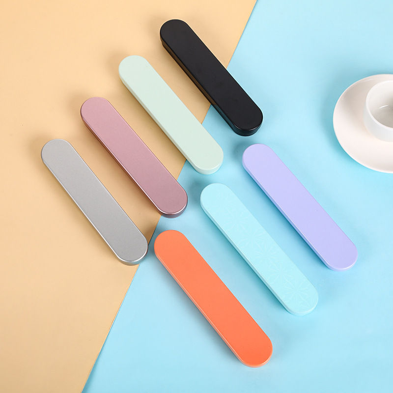 Металлическая коробка из жести, переворачивающийся пенал, лазерный логотип, черный и серебряный пенал, подарочный пенал, оптовая продажа