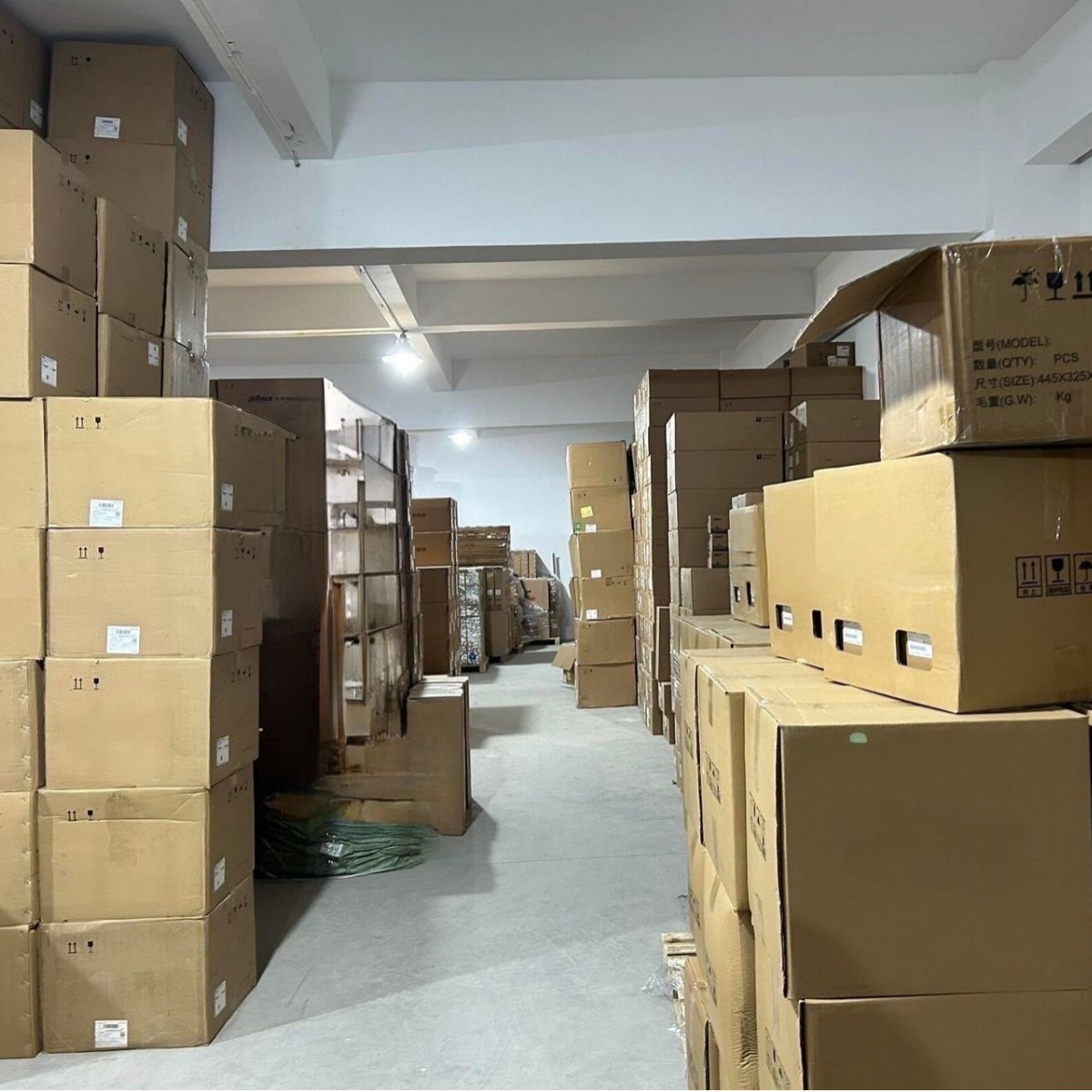 Wireless Surveillance Camera for Home Use, Wifi, No Plug-In Required, Can Be Connected to a Mobile Phone for Remote Viewing, 360-Degree No Blind Spots, Indoor Peephole