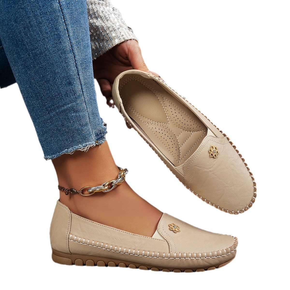 Large Size Popular Foreign Trade Stitched Laser Women's Flats Loafers Foreign Trade Cross-Border E-Commerce Supply Versatile