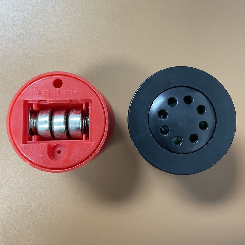 Wholesale children's torsion car sounder accessories vibration music voice box round squeeze voice box clear sound quality