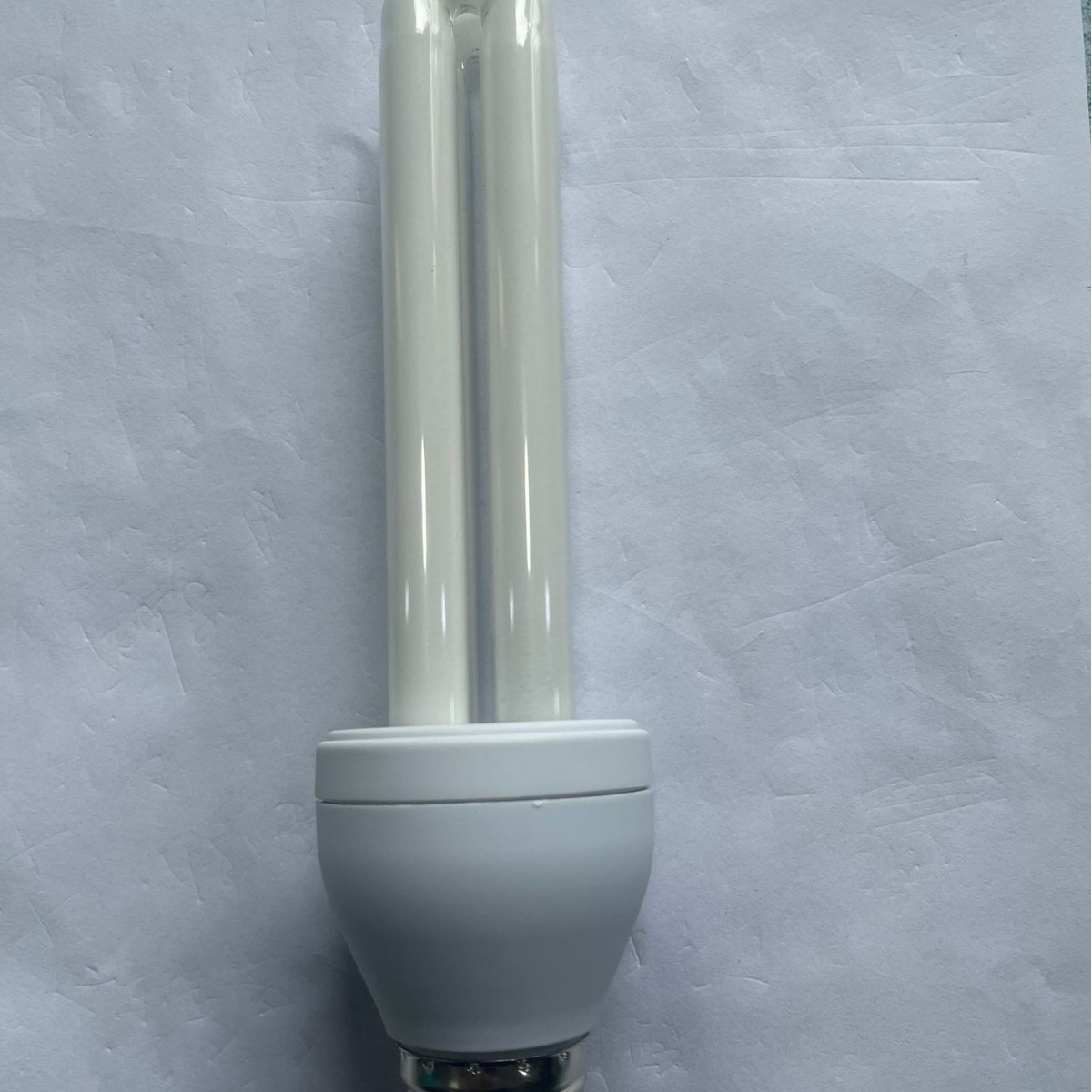 Энергосберегающая лампа для уничтожения комаров 2U 13W, 20W. Длина волны 365нм лампы для комаров с хорошим эффектом.