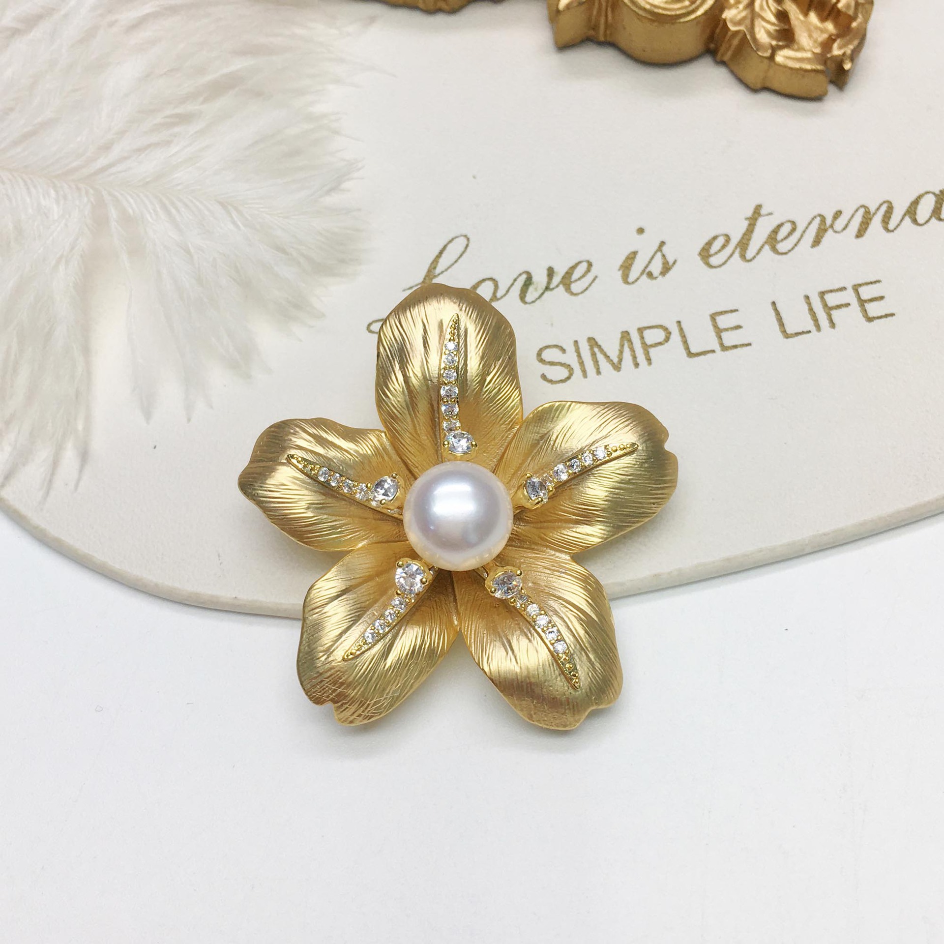 Autumn and winter clothing accessories bean sprouts five-leaf flower wheat spike tian fresh water pearl suit brooch brooch pin