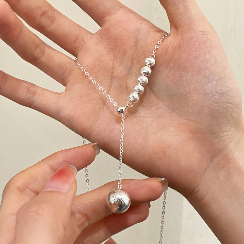 Elegant, Simple and High-End Cat's Eye Copper Bead Pendant Clavicle Chain Niche Design Fashionable Commuting Daily Necklace