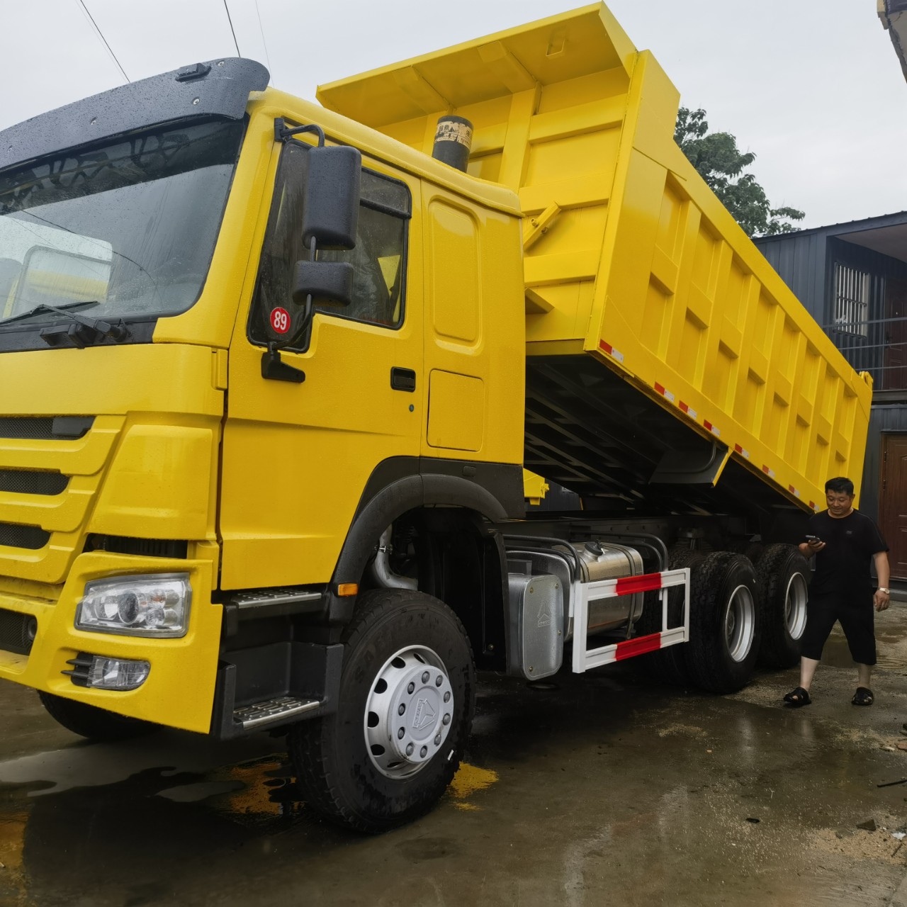 Dump Truck 8m Box V7 Howo Euro-3 Dump Truck Front 4 Rear 8 Dump Truck Export Africa Refurbished Used