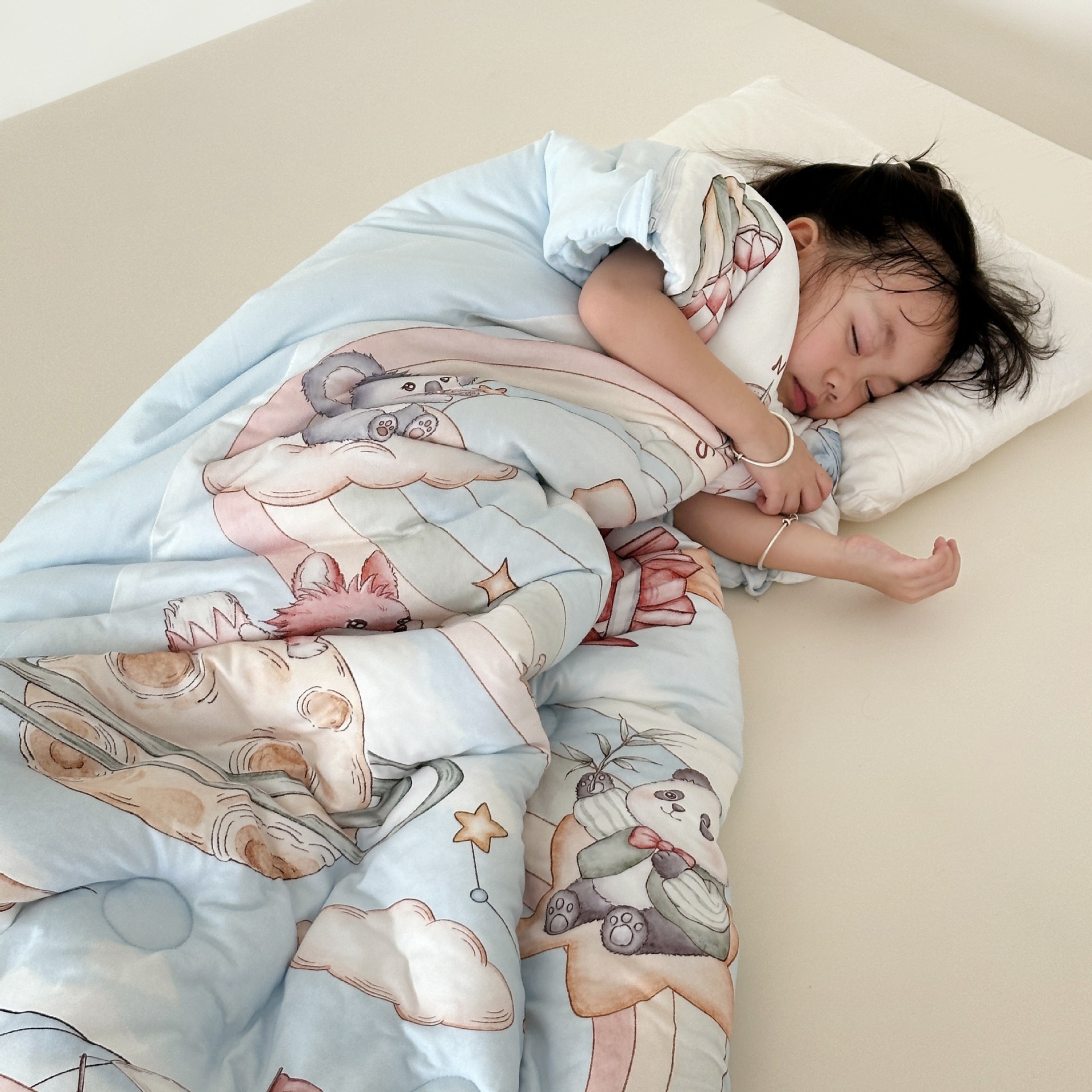 2025 Doudou Warm Velvet Tiktok Card Ban Source Factory Same Quality Digital Autumn and Winter Children's Sleeping Bag Anti-Kick Quilt