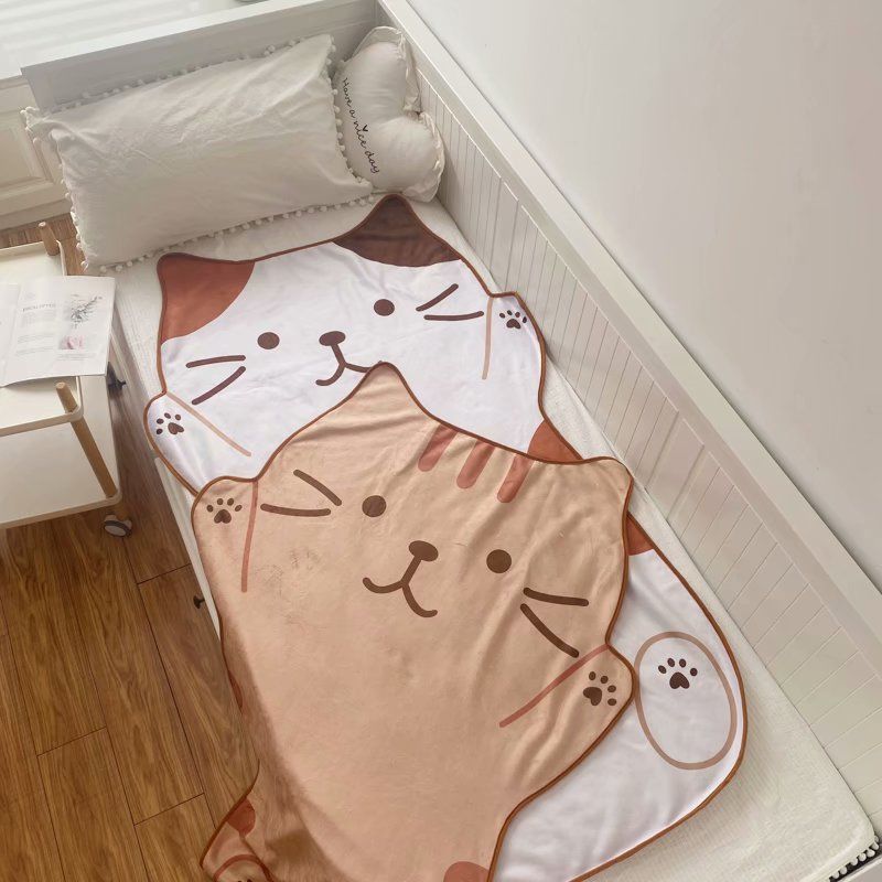 Cartoon Cute Cat Flannel Blanket Children's Quilt Office Nap Blanket Student Dormitory Air Conditioning Blanket