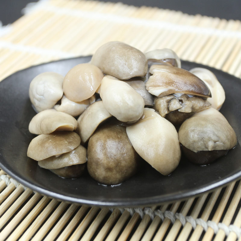 Древние вареные соломенные грибы 1кг ингредиенты для общественного питания половинки соломенных грибов прямая поставка с фабрики оптовая продажа вареных грибов