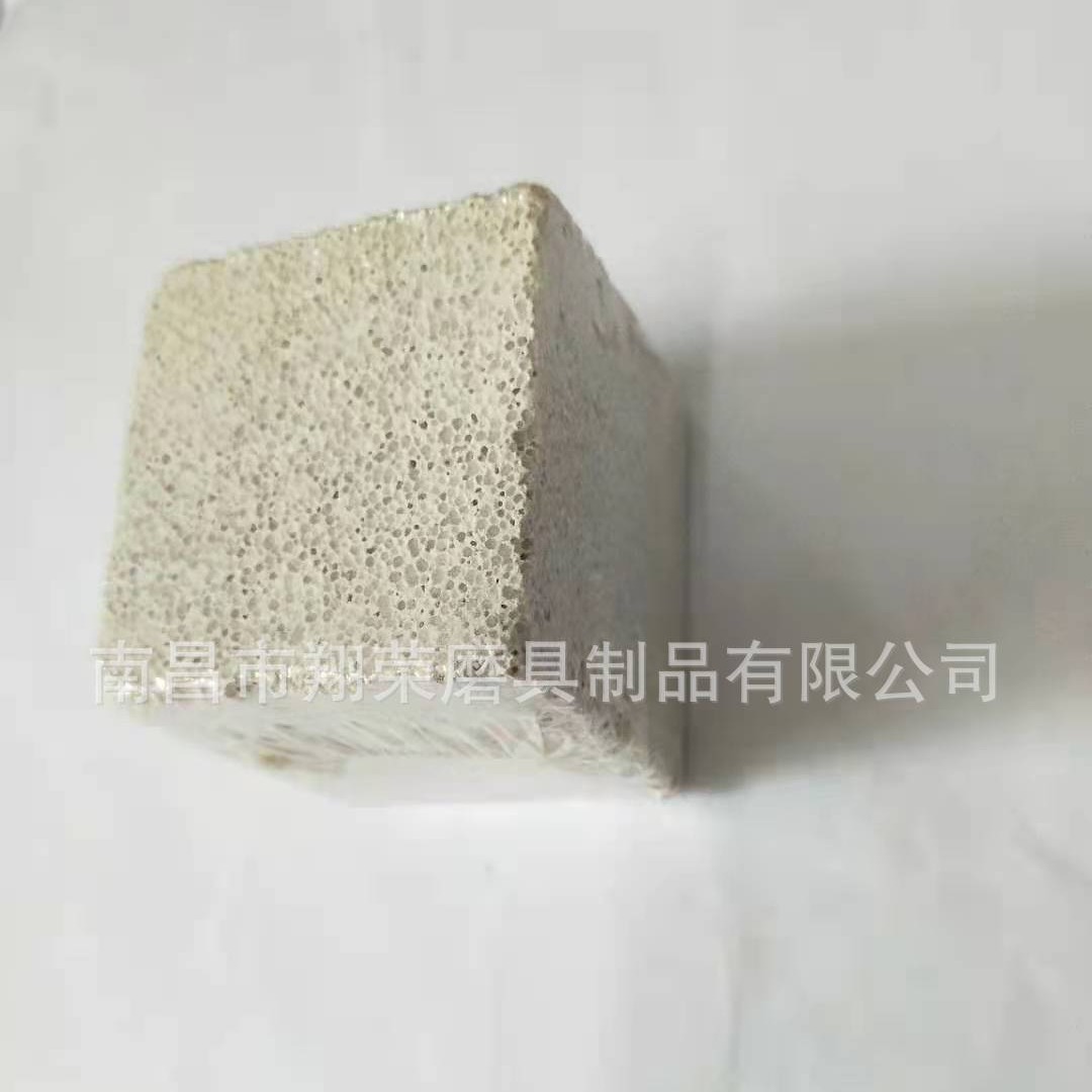 Square Small Plum Blossom Pet Teething Stone, Essential for Hamsters, Various Styles Available, Can Be Sourced from the Factory, Samples Available