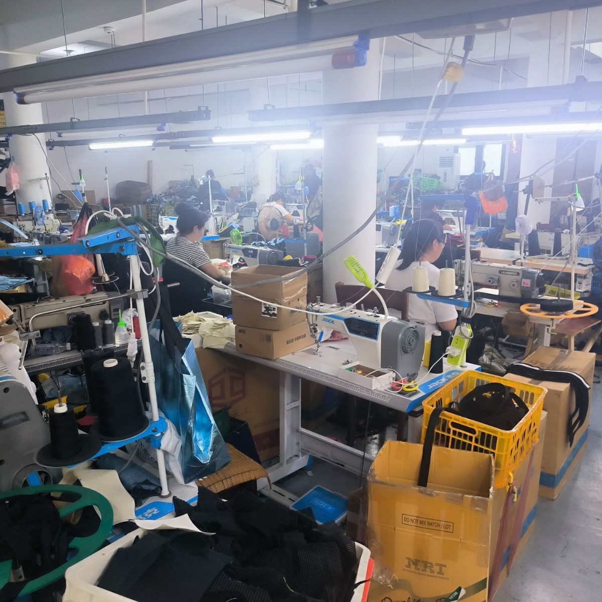 Postpartum crotch girdle belt hip crotch girdle breathable pelvic forward belt pregnant woman girdle pelvic belt