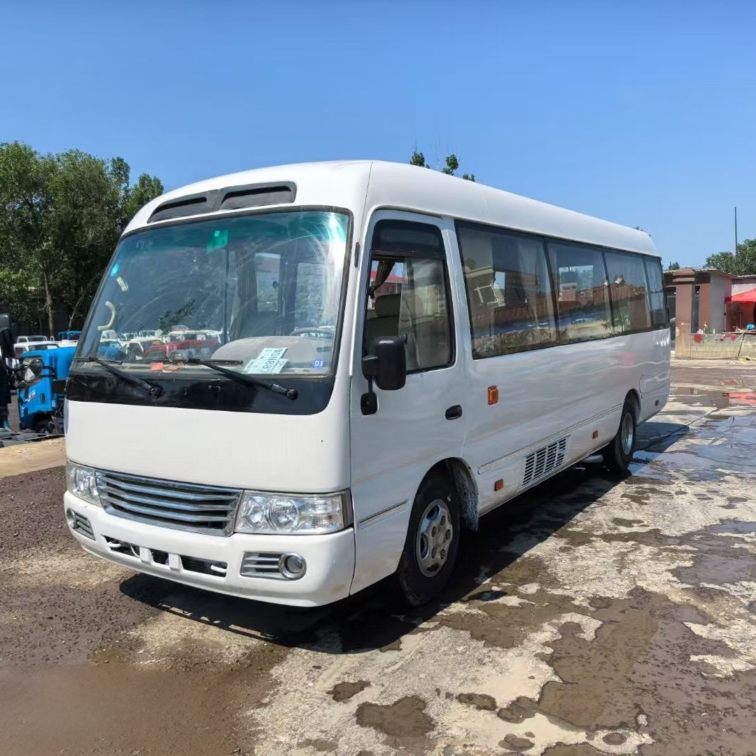 Cross-Border Boutique Second-Hand Toyota Hiace Minibus Coaster Business Reception Vehicle 19-Seat 23-Seat Minibus Passenger Vehicle