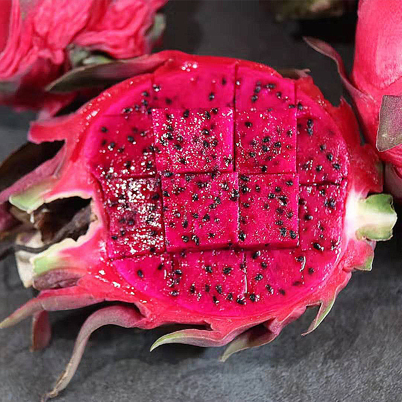 Guangxi Red Dragon Fruit Fresh Fruit Straight Hair Raw Red Meat Dragon Fruit Fresh One Piece Drop Shipping from the Origin