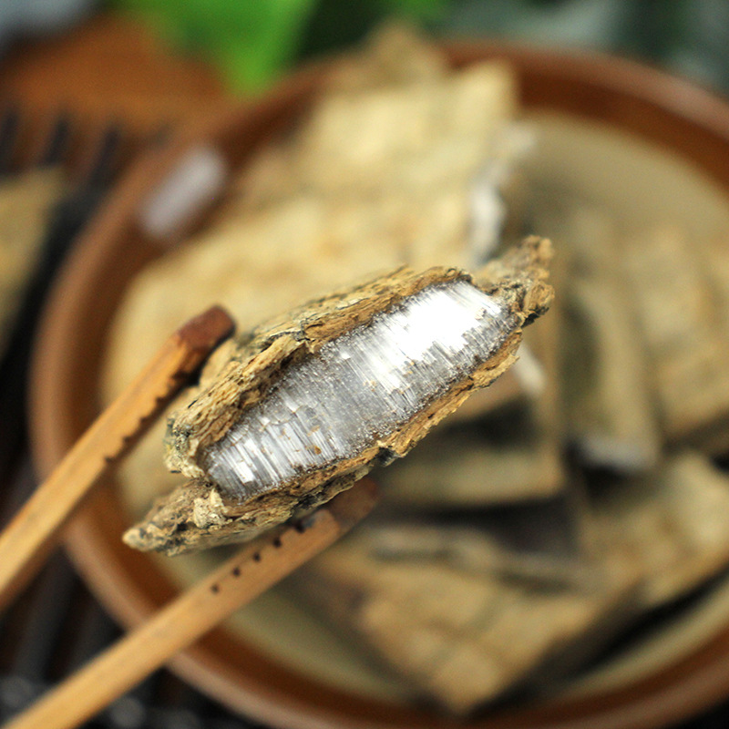 Guizhou Eucommia Specialty Eucommia Thick-Skinned Soup, Wine and Tea Raw Materials Guizhou Sanbao Spot Wholesale Delivery