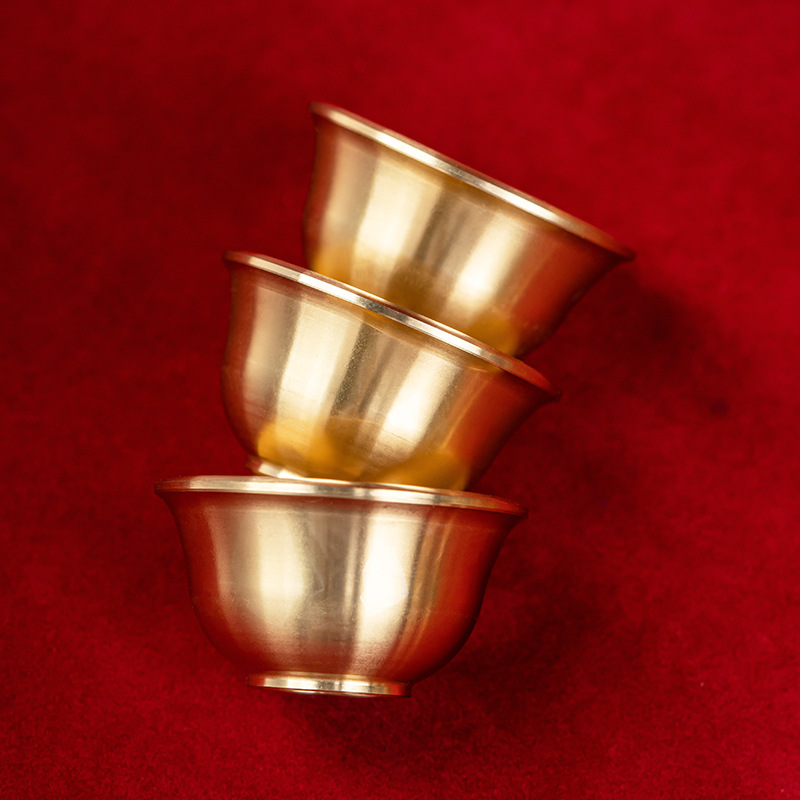 Copper Pie 4.5cm Mini Small Brass Offering Cup for Worshiping the God of Wealth in Front of the Buddha, Water Supply Cup for Buddha, Worshiping Buddha, Water Purification Cup for Home Use