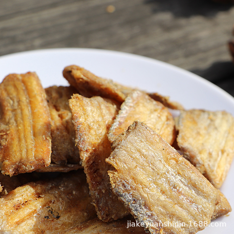 Crispy dried hairtail, crispy hairtail, dried seafood, ready-to-eat dried small fish, casual bagged snacks manufacturer