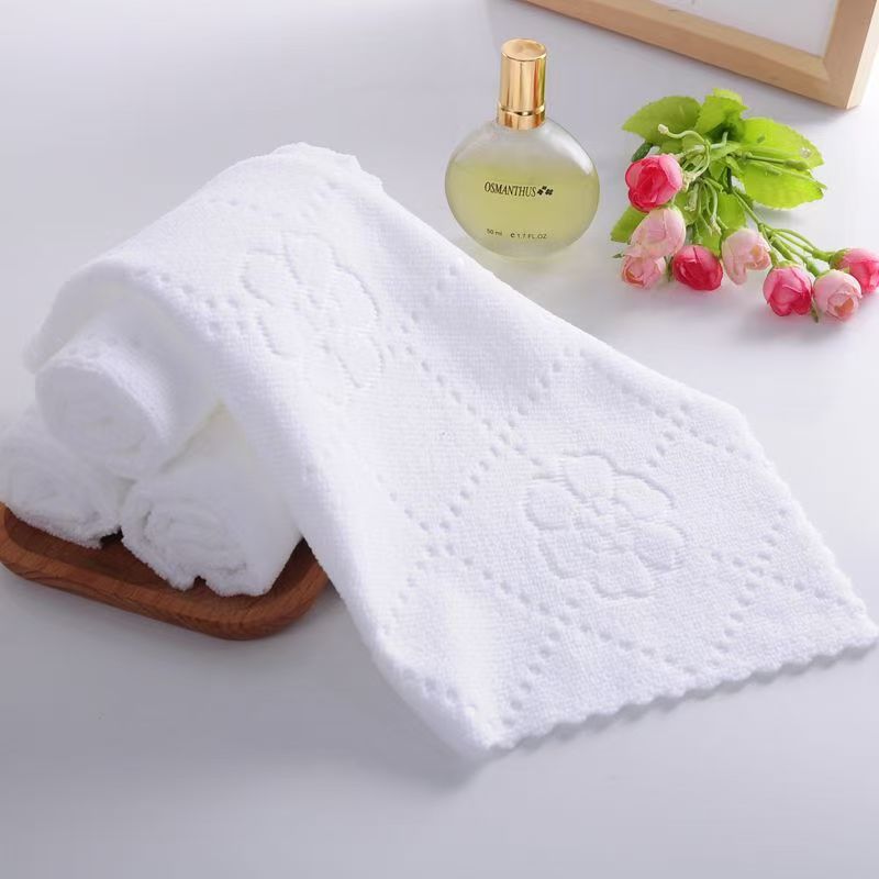 Wholesale Microfiber White Square Towels, Embossed Small Square Towels, Disposable Napkins for Wet Wipes, Hotel Small White Towels