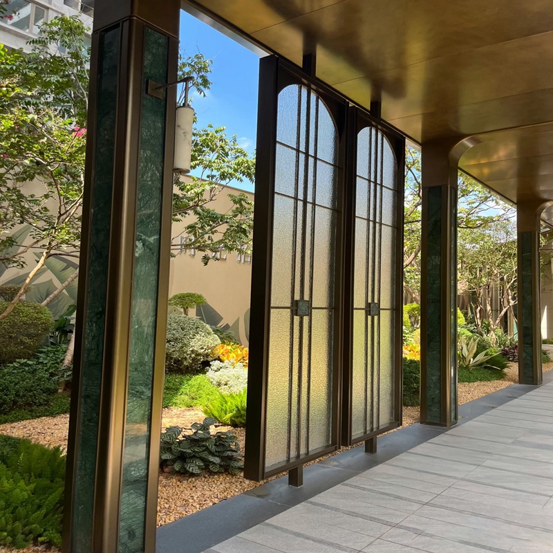 Customized Stainless Steel Door Head Processing Shanghai Scenic Spot Landmark Gallery Sculpture Stainless Steel Sales Department Head Decoration