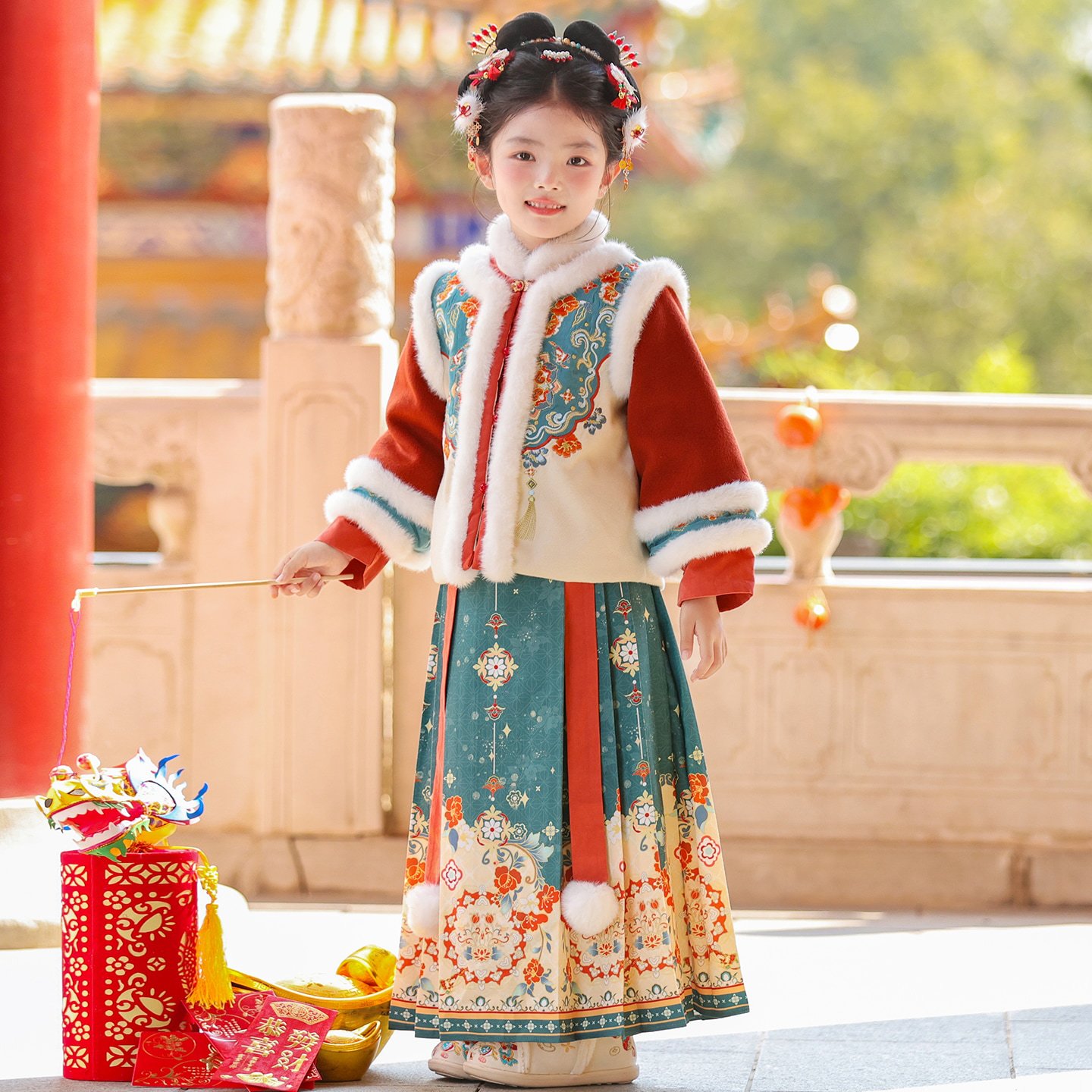 Hanfu for Girls, Winter 2025 New Style, Children's Traditional Chinese Style Winter Outfit, New Year Greeting Outfit, Thickened Ancient Costume for the New Year, Autumn and Winter