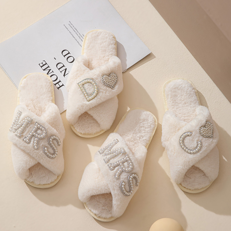MRS New plush slippers women fleece thickened home cotton slippers cross-border explosion wedding fluffy slippers Indoor