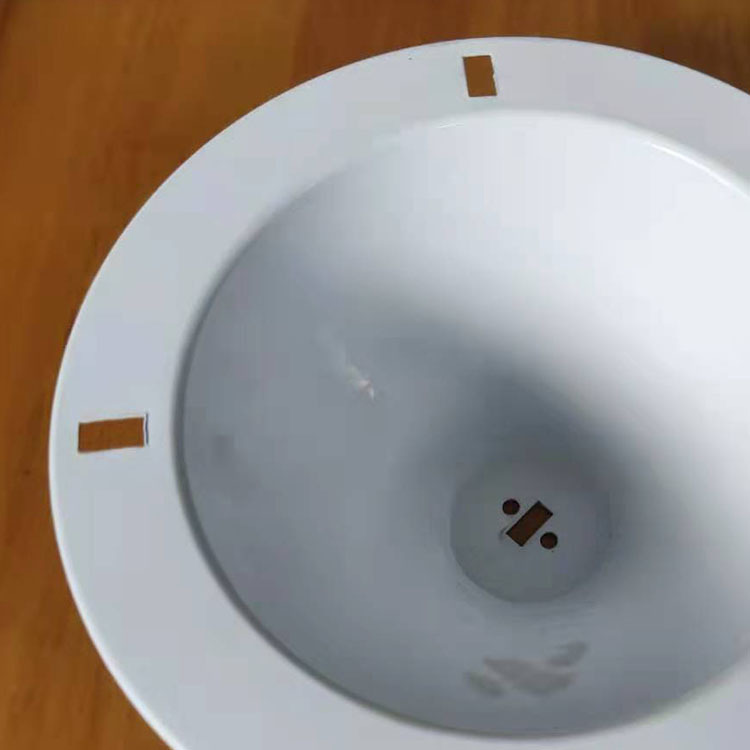 Производитель медицинских ламп, ламповых чашек из железа, изделий из алюминия с порошковым покрытием на заказ, прецизионных энергосберегающих продуктов