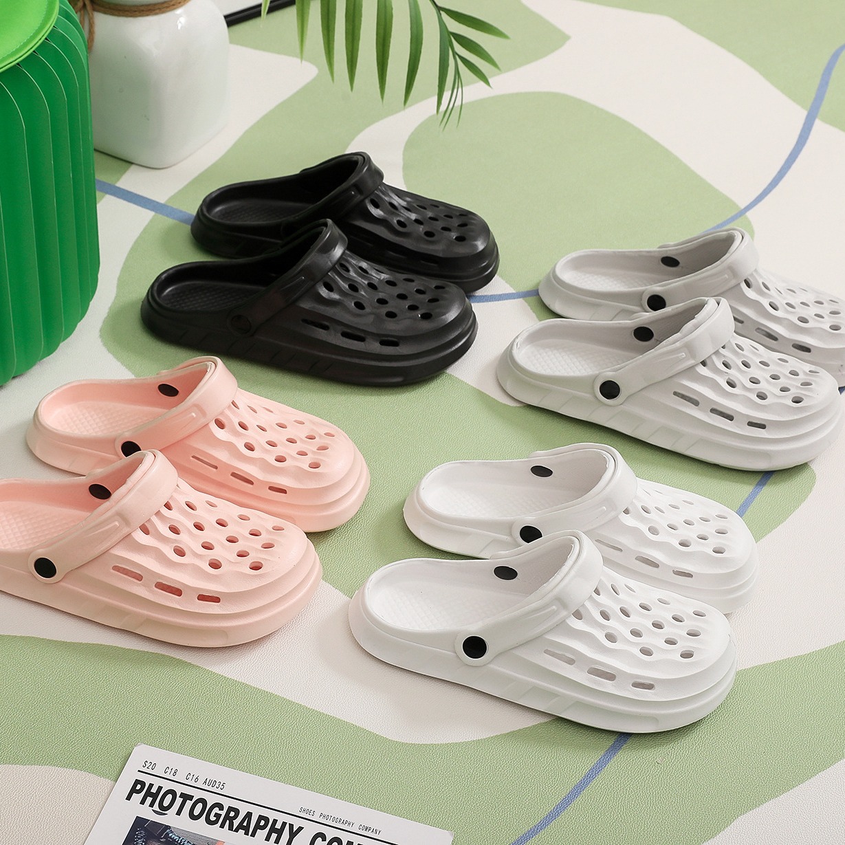 Cross-Border DIY Clogs for Men and Women, 2025 Summer Closed-Toe Nurse Beach Sandals, Eva Breathable and Comfortable Couple Style