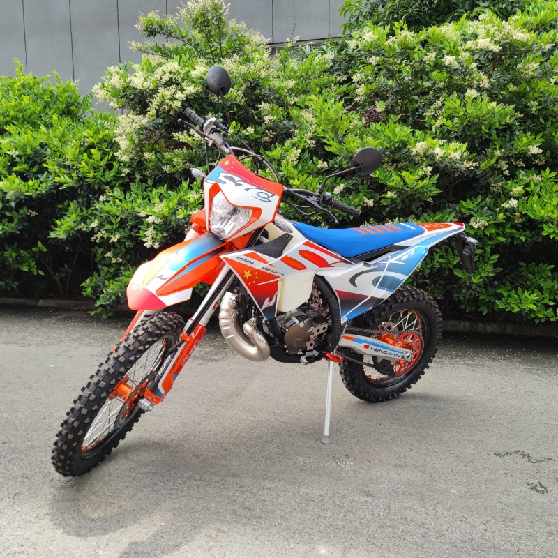 Мотоцикл Hengjian Off-Road двухтактный водяного охлаждения S7 Mt250 Ktm высокий класс полный вариант для пустыни