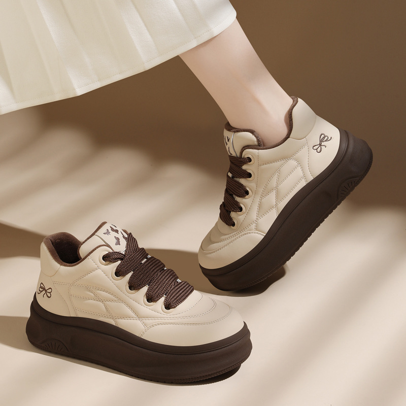 Women's Thick-Soled Sneakers 2025 New Autumn and Winter Versatile Flat Casual Sports Shoes Loafers Versatile Bread Shoes