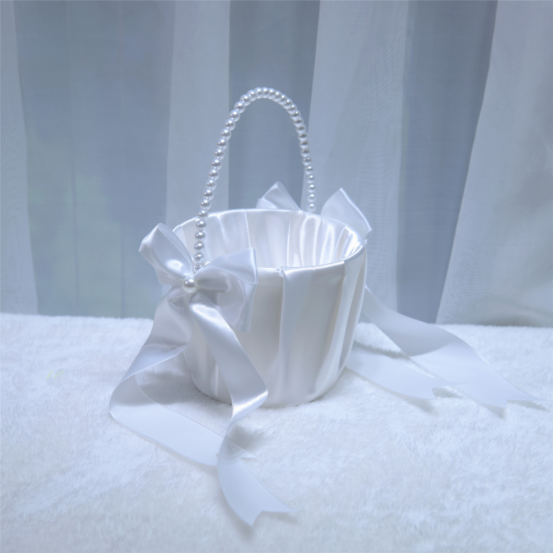 White Flower Girls Baskte White Satin Pearl Flower Knot Flower Girl Flower Basket Taken and Sent in Seconds