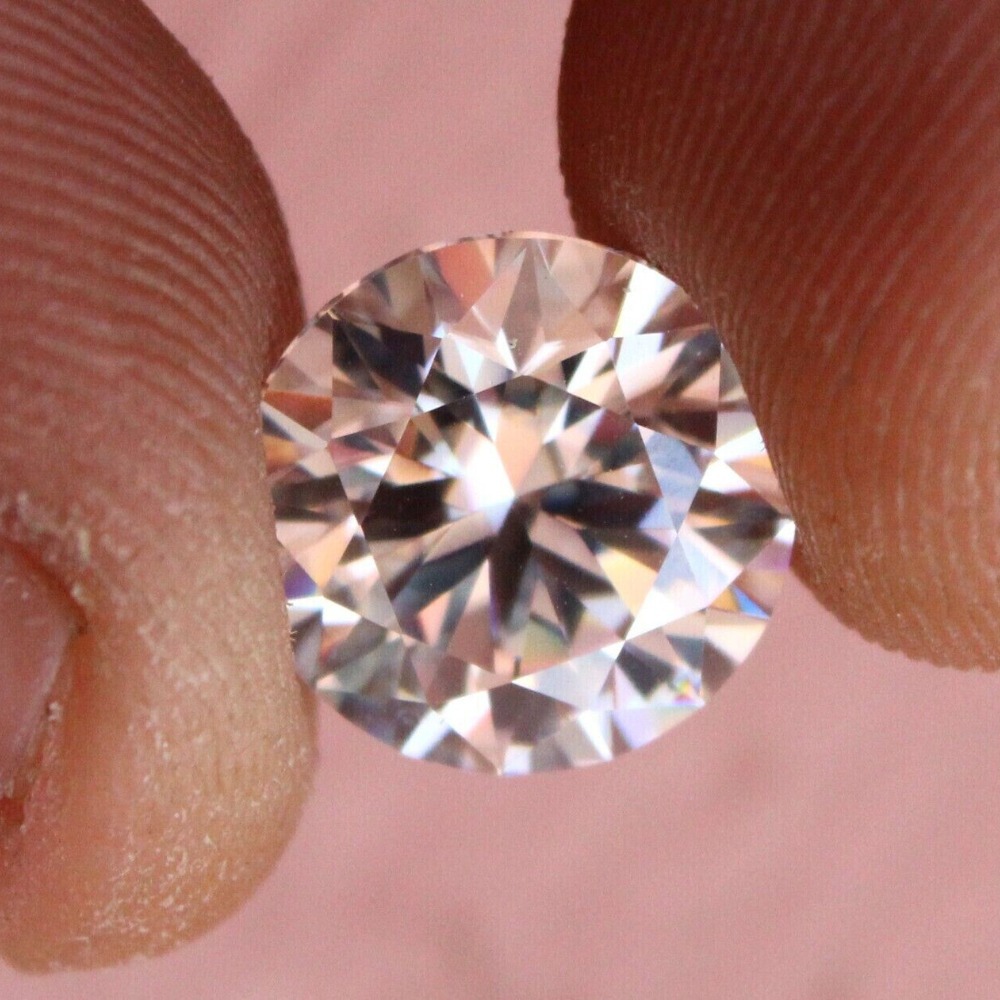 1 Carat Hpht/Cvd Laboratory-Grown Diamond Loose Stone Artificial Diamond Vvs/Def Color Igi/Gia Certificate