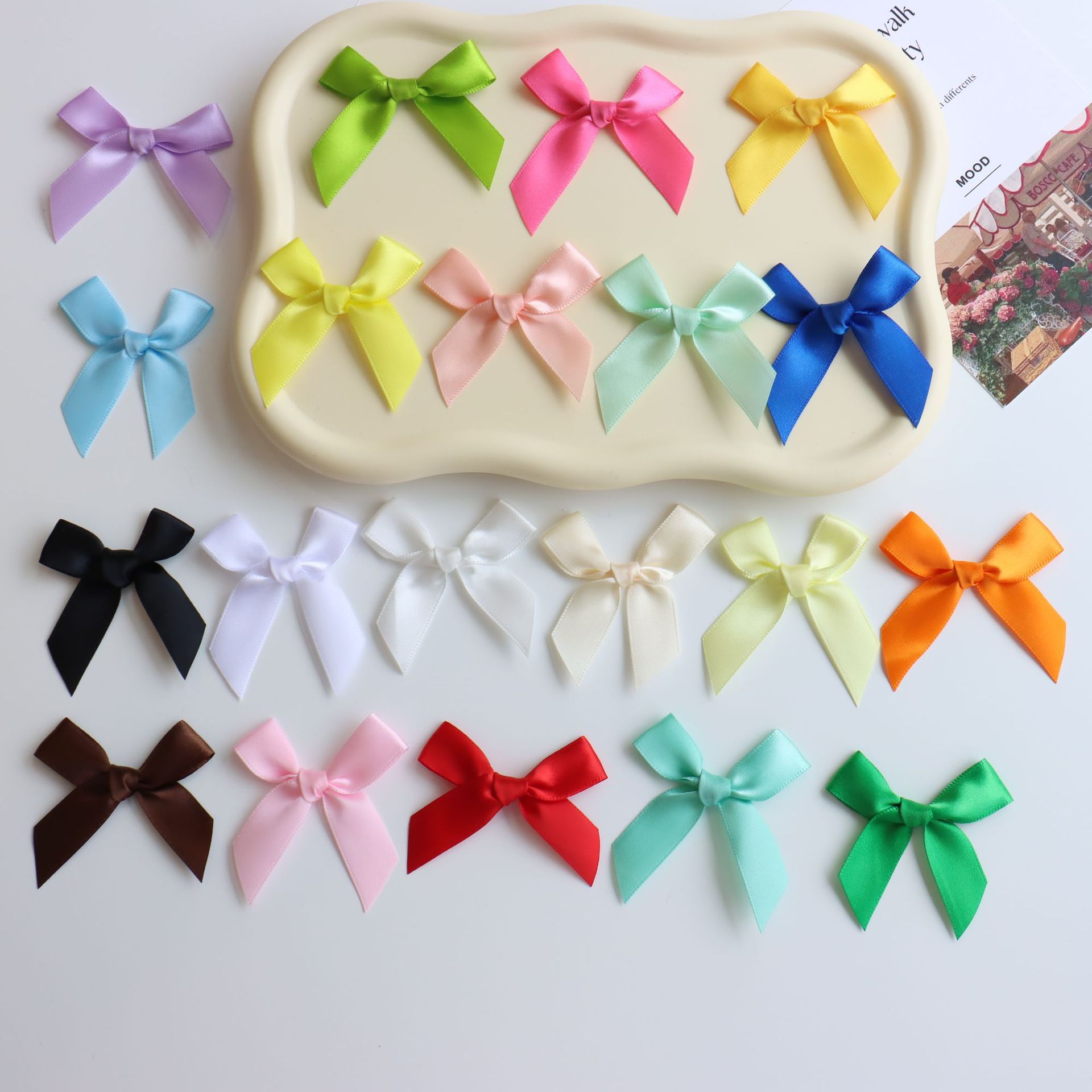 Широкая лента 1.5 см для подарочной упаковки