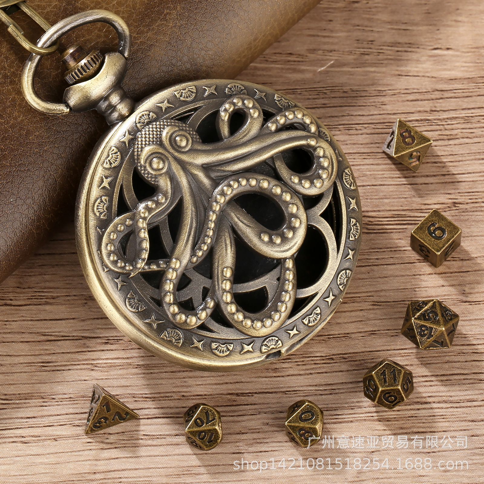 Dnd Dice Jewelry Pocket Watch Case Retro Cut Out Cthulhu Octopus + Velvet Bag Sponge Pad Accessories Cross-Border Dropshipping