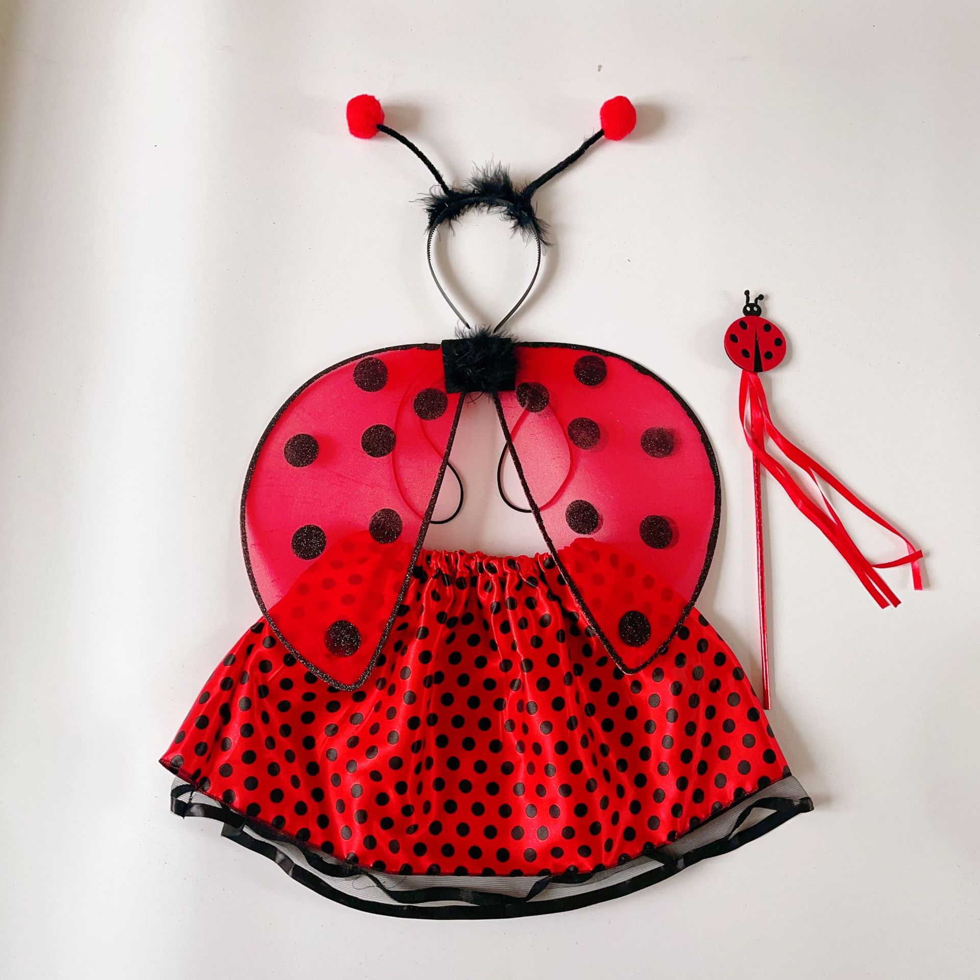 Готовая кросс-бордерная Хэллоуинская цепь крыльев жука набор из четырех частей реквизиты для выступлений детей