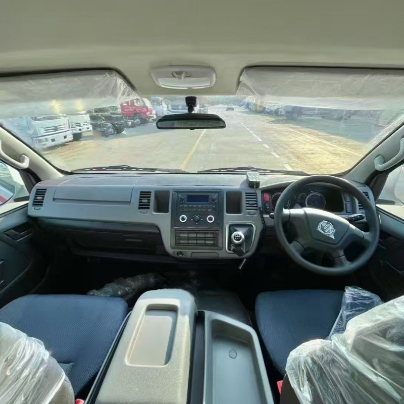 Export Ambulance Foton G9 Short-Wheelbase Mid-Roof Diesel Patient Transport Vehicle 120 Ambulance Disability Transfer Vehicle