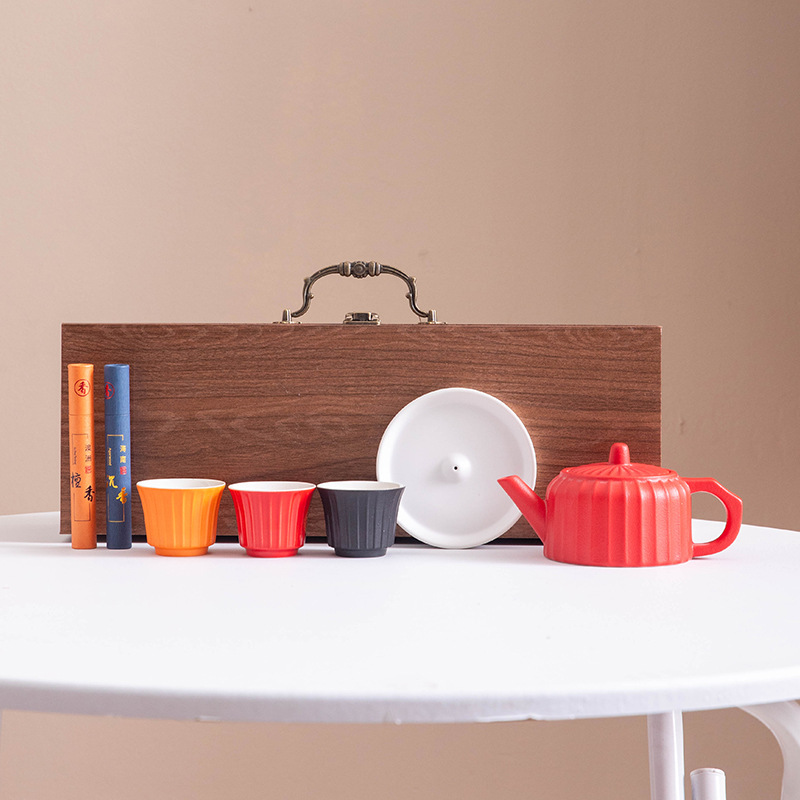 Чайный набор из одного чайника и трех чашек с подносом для благовоний и курильницей, бизнес-сувенир, подарок на Новый год и праздник весны с печатью логотипа