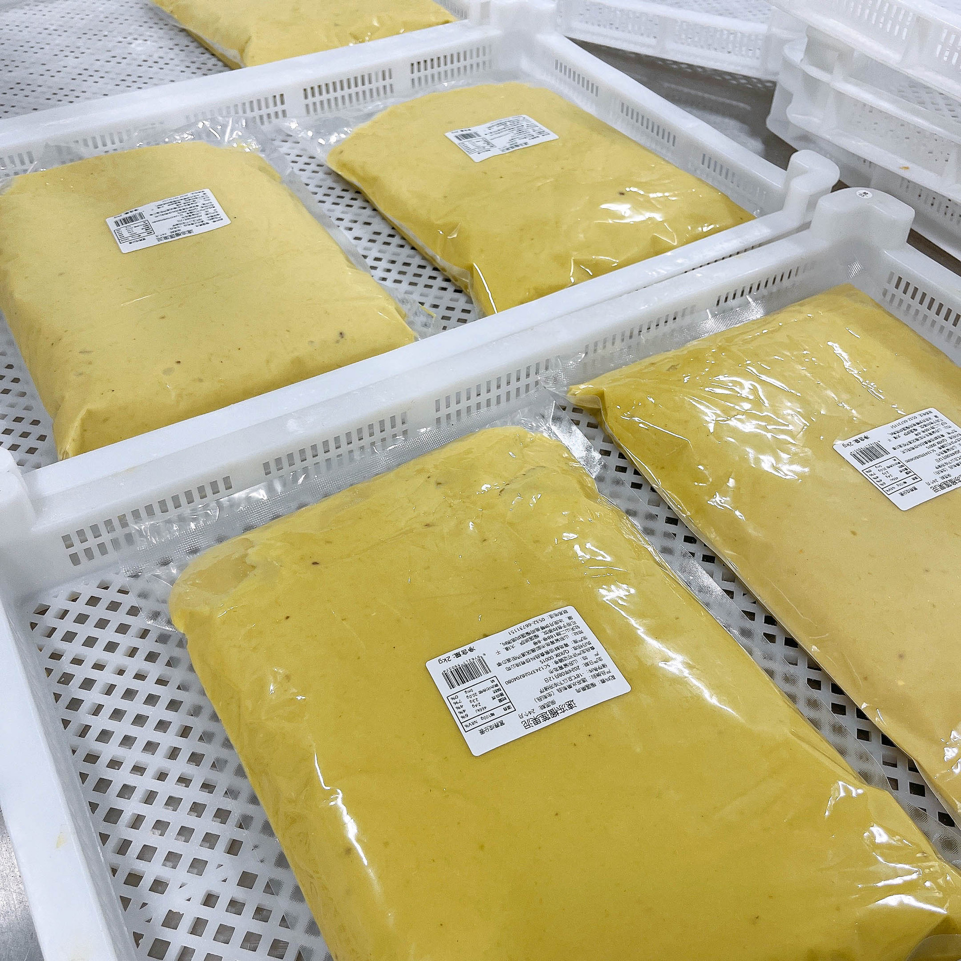 Thai Frozen Golden Pillow Durian Puree Durian Seedless Pure Fruit Puree 2kg Large Wholesale Offline Baking Ingredients