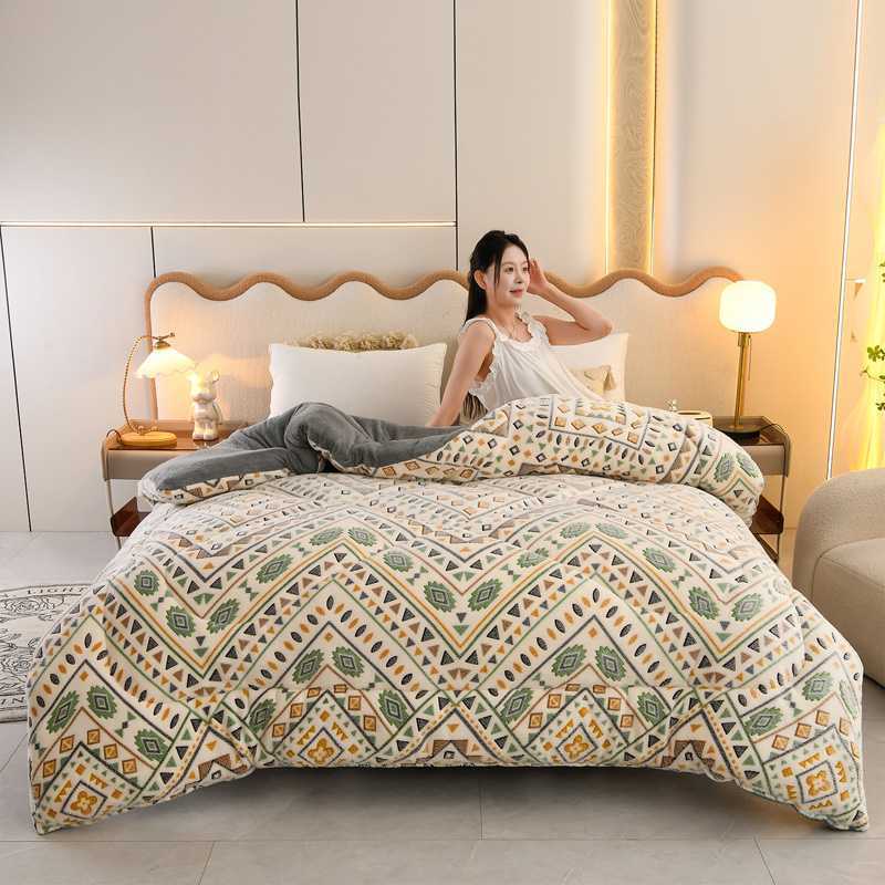 Nantong Home Textile Bedding 2025 New Skin-Friendly Comfortable Snowflake Velvet Lamb Velvet Thickened Warm Winter Quilt Group Purchase Wholesale