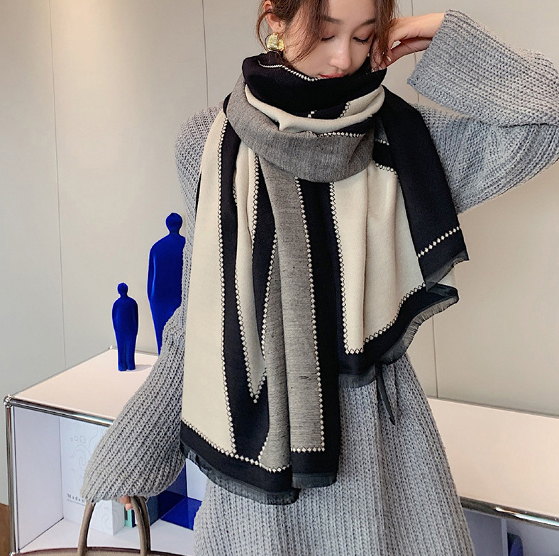 Vintage Jacquard Cashmere Tassel Scarf Autumn and Winter Decorative Air Conditioning Shawl All-match Thickened Warm Scarf