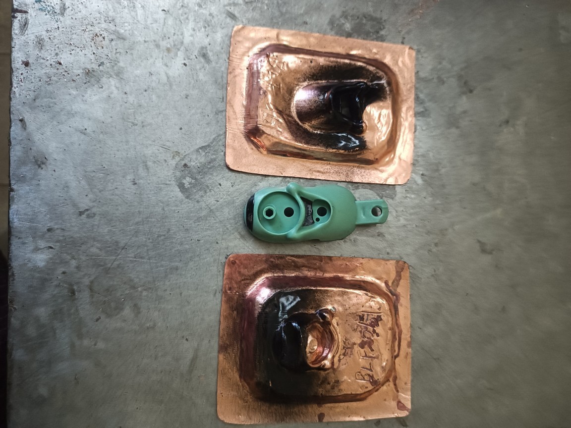 Professional Manufacturing of Various Oil Spray Copper Molds, Spray Paint Copper Mold Covering Molds, Various Oil Spray Molds for Mobile Phones and Digitals